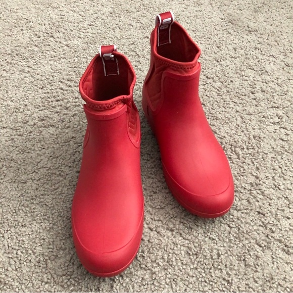 Ugg Red Waterproof Shearling Footbed Booties - Picture 3 of 8